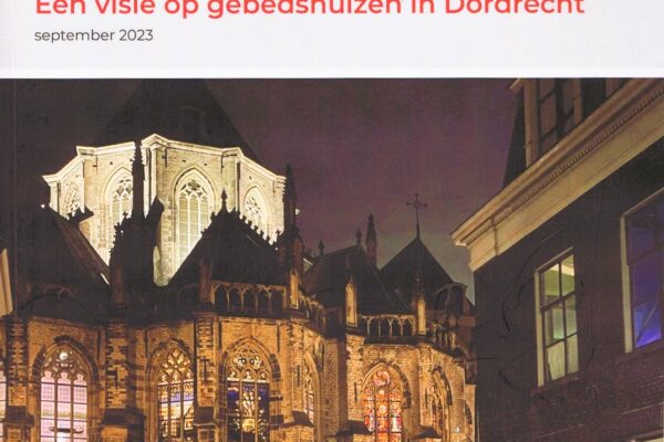Tussen hemel en aarde Een visie op gebedshuizen in Dordrecht. Omslag.
