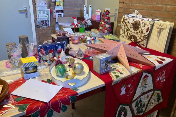 Succesvol kerstmarktje voor ons project